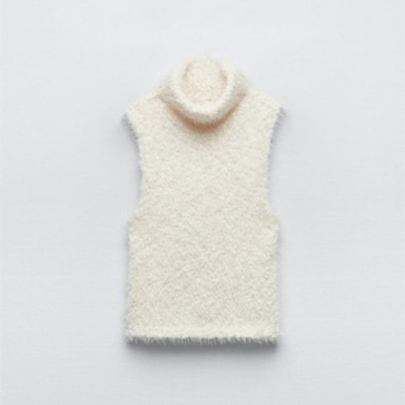 Zara Fuzzy Eyelash Turtleneck Top Size Small NWT - Picture 1 of 7
